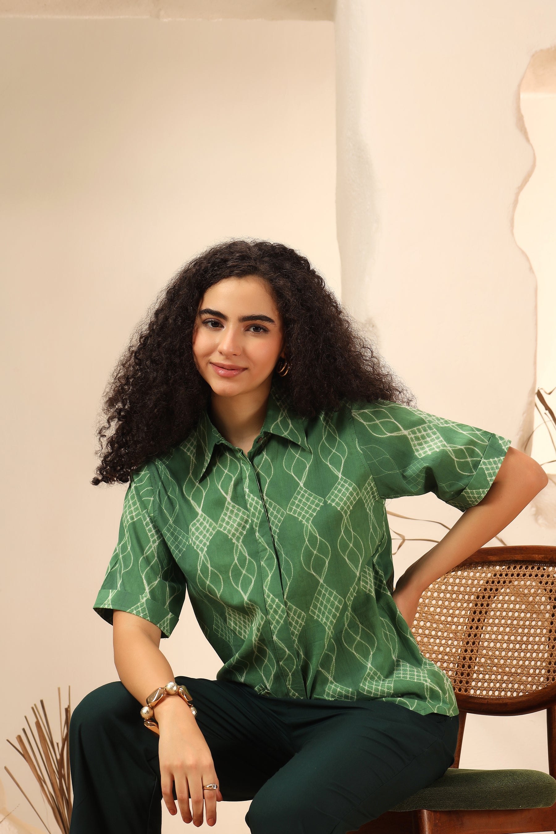Khus green shibori tie-dye cotton shirt for women, relaxed fit - World of Toji