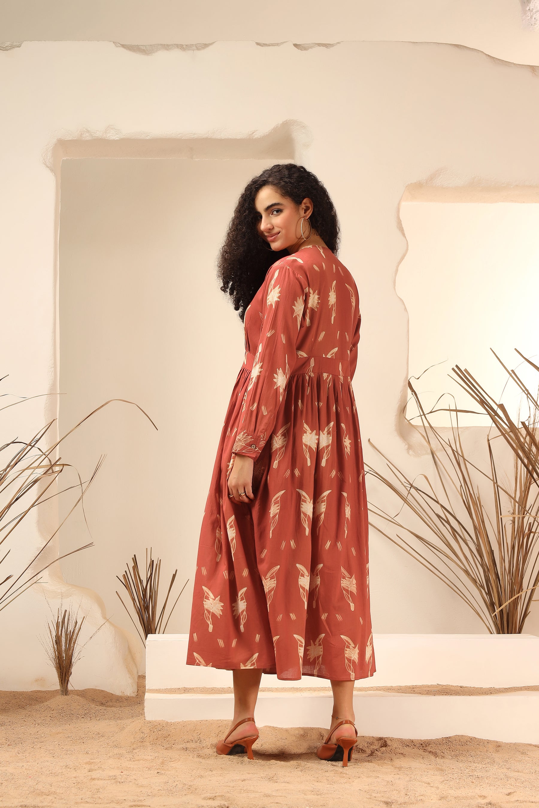 Kokum red shibori tie-dye cotton wrap dress with flowy silhouette - World of Toji