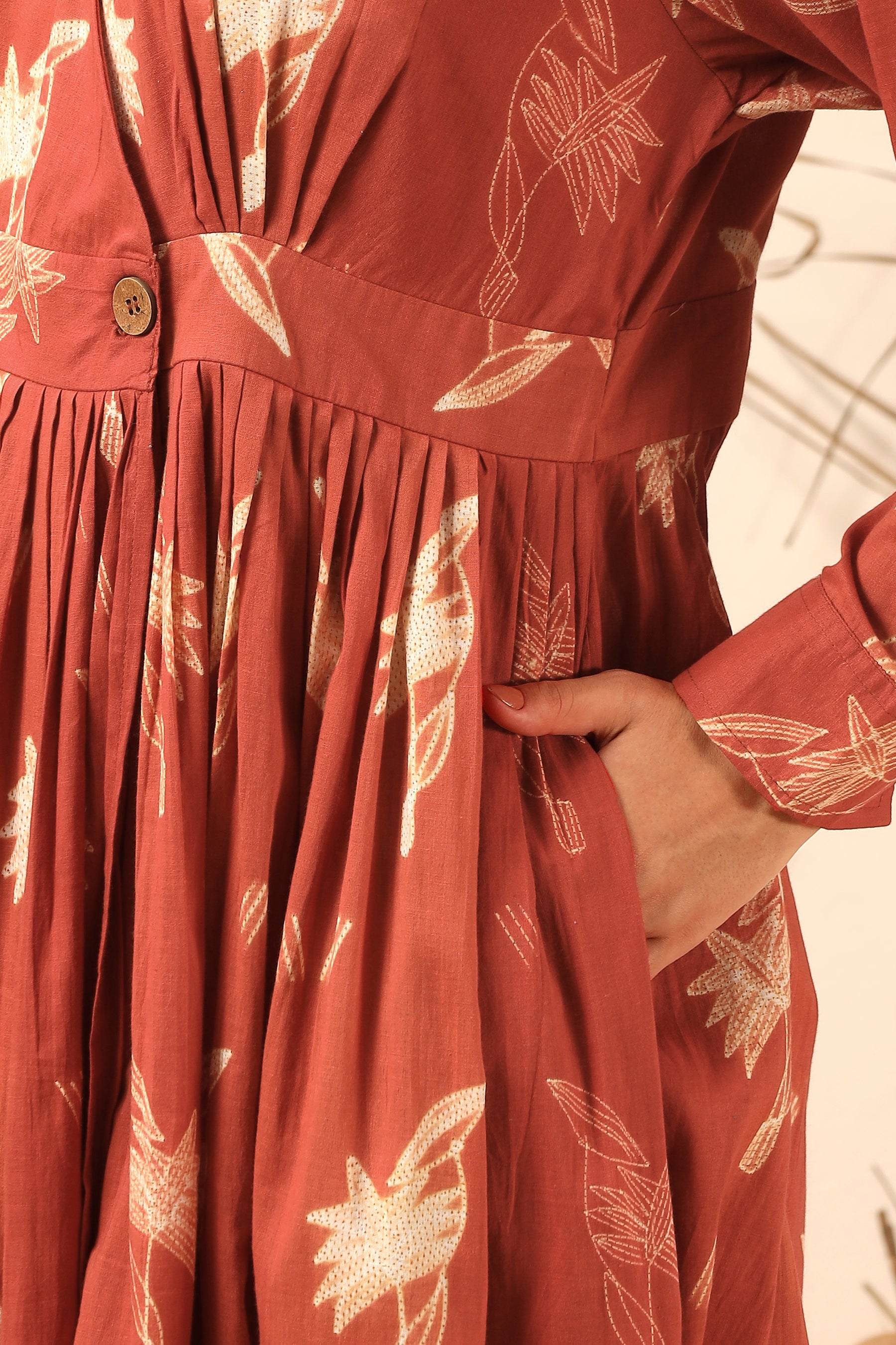 Kokum red shibori tie-dye cotton wrap dress with flowy silhouette - World of Toji