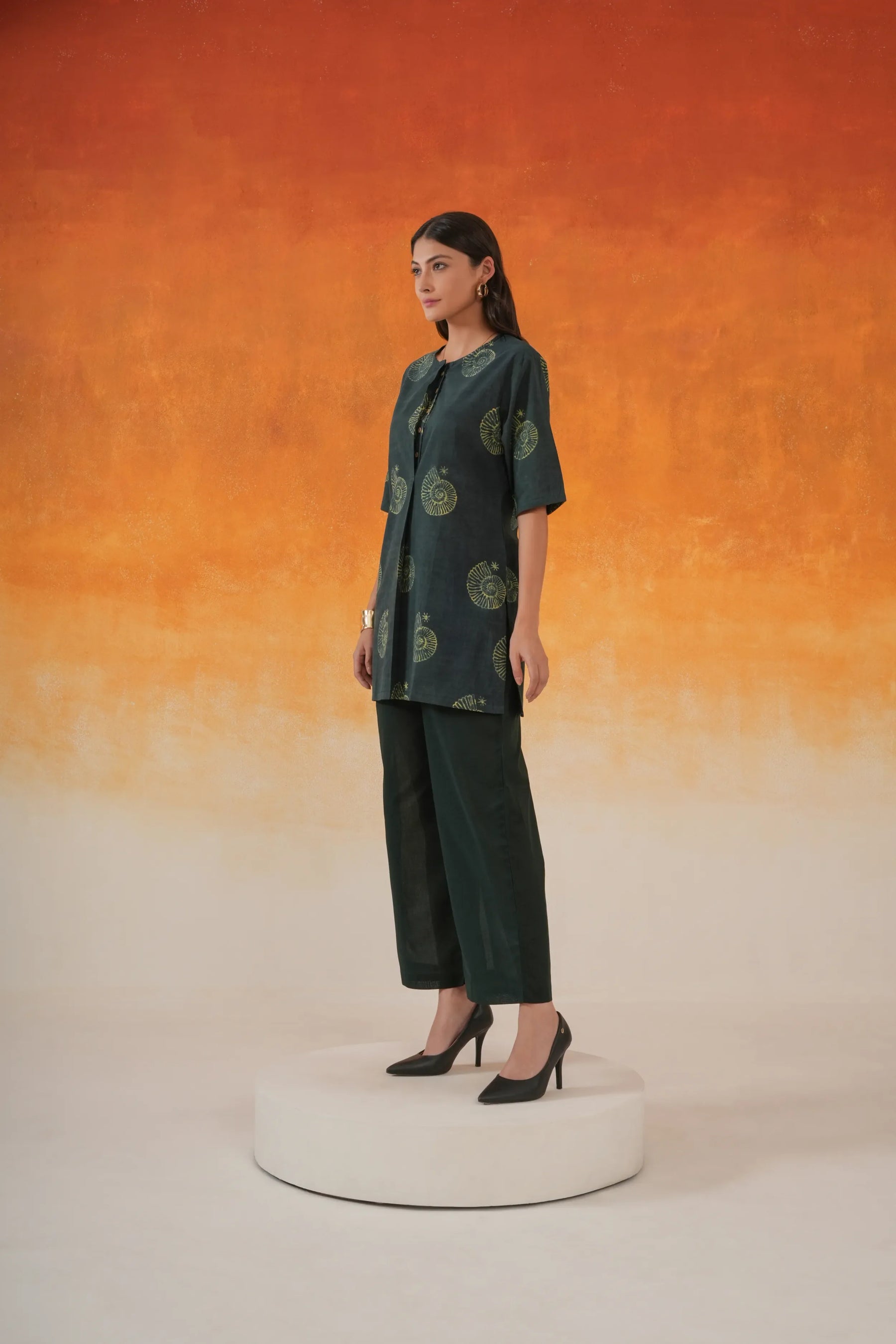 Bottle green Conch Ajrakh cotton Short kurta co-ord set - World of Toji