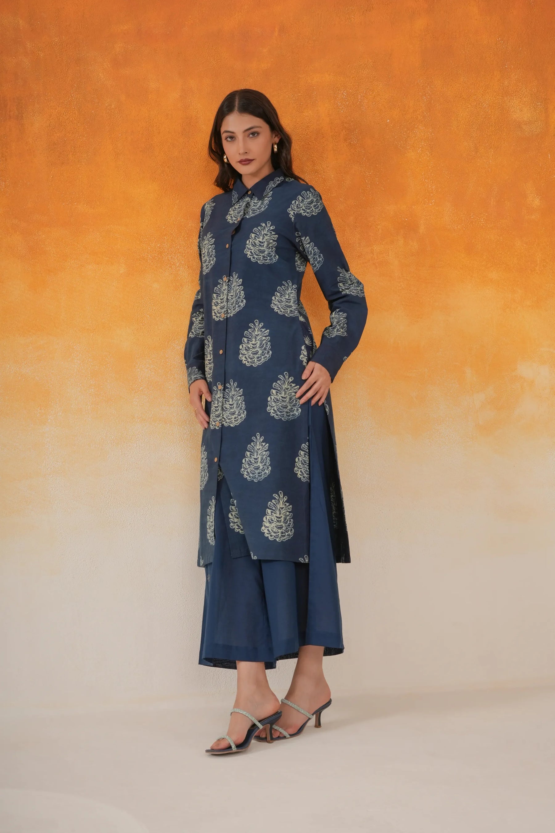 Pine shirt-style Ajrakh cotton kurta set indigo - World of Toji