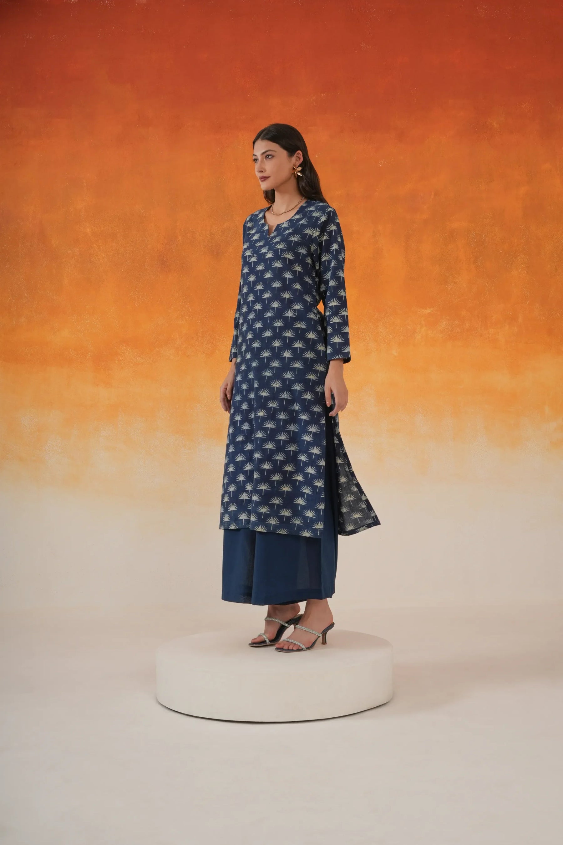 Maple straight Ajrakh cotton kurta in indigo - World of Toji