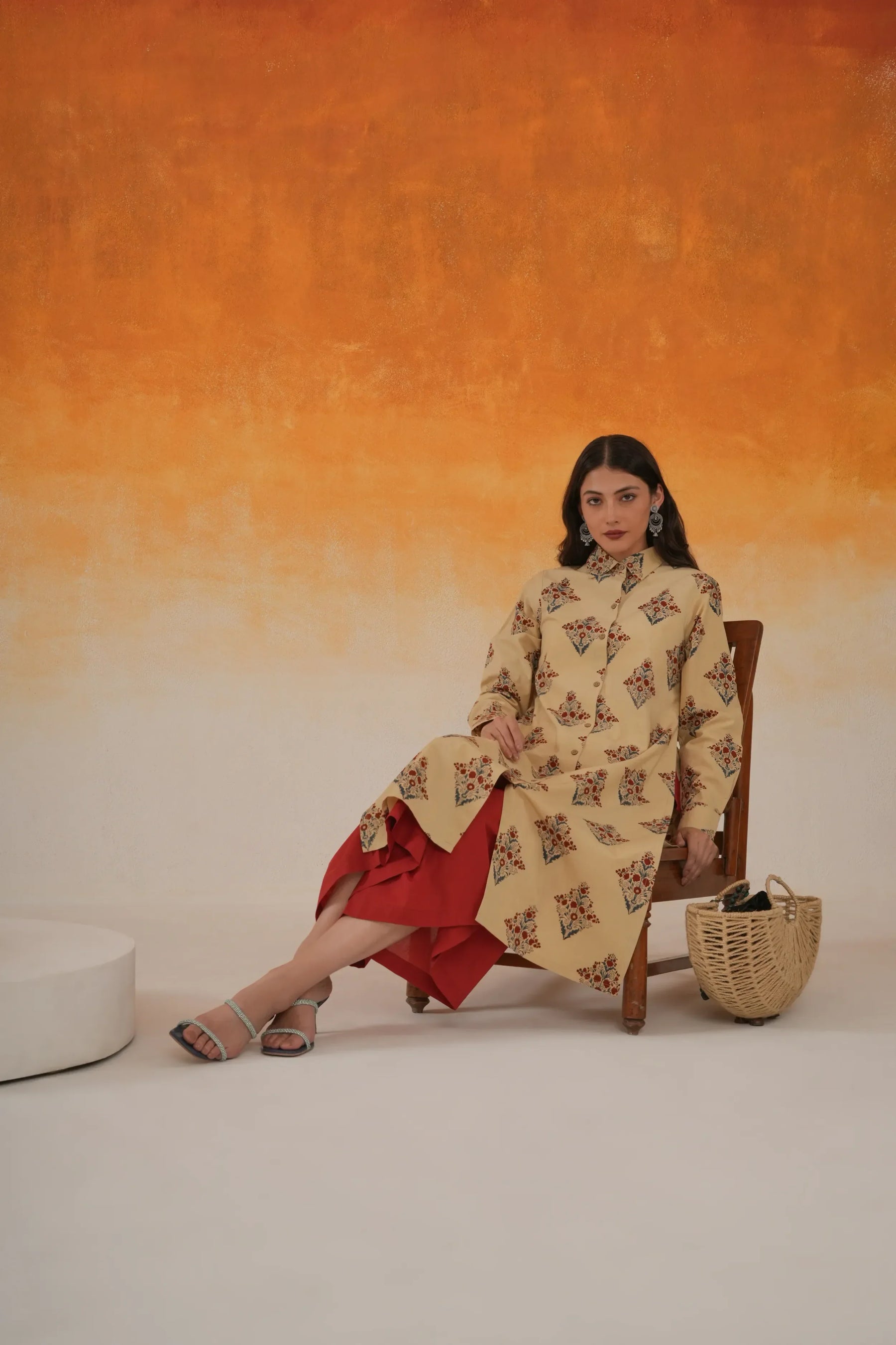 Buta shirt-style Ajrakh cotton kurta in ivory - World of Toji