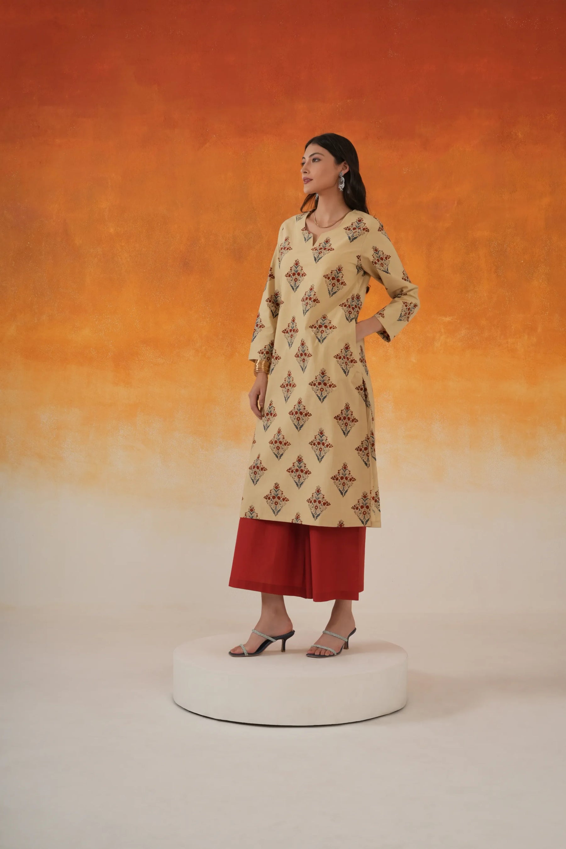Buta straight fit Ajrakh cotton kurta set in ivory - World of Toji