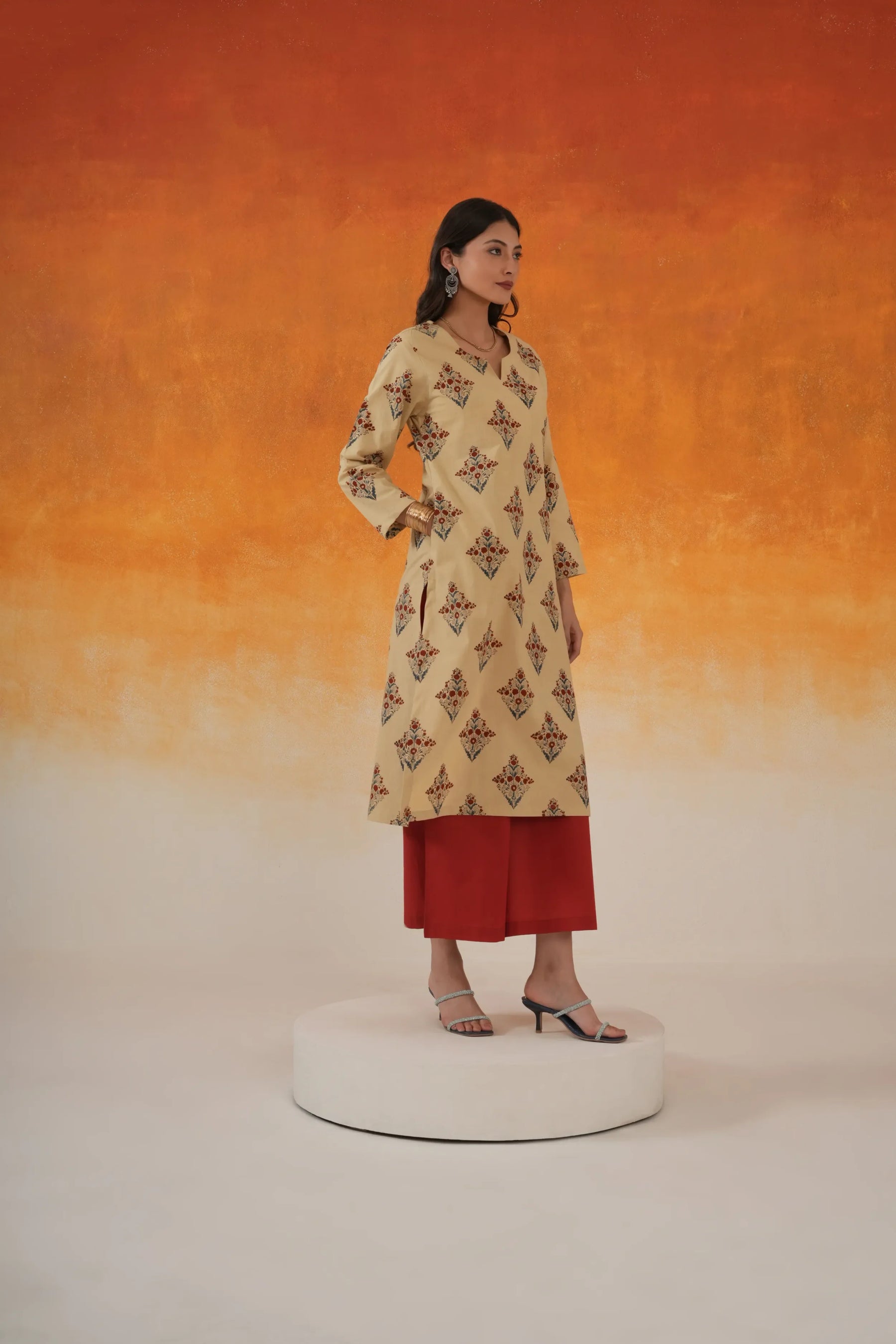 Buta straight fit Ajrakh cotton kurta set in ivory - World of Toji