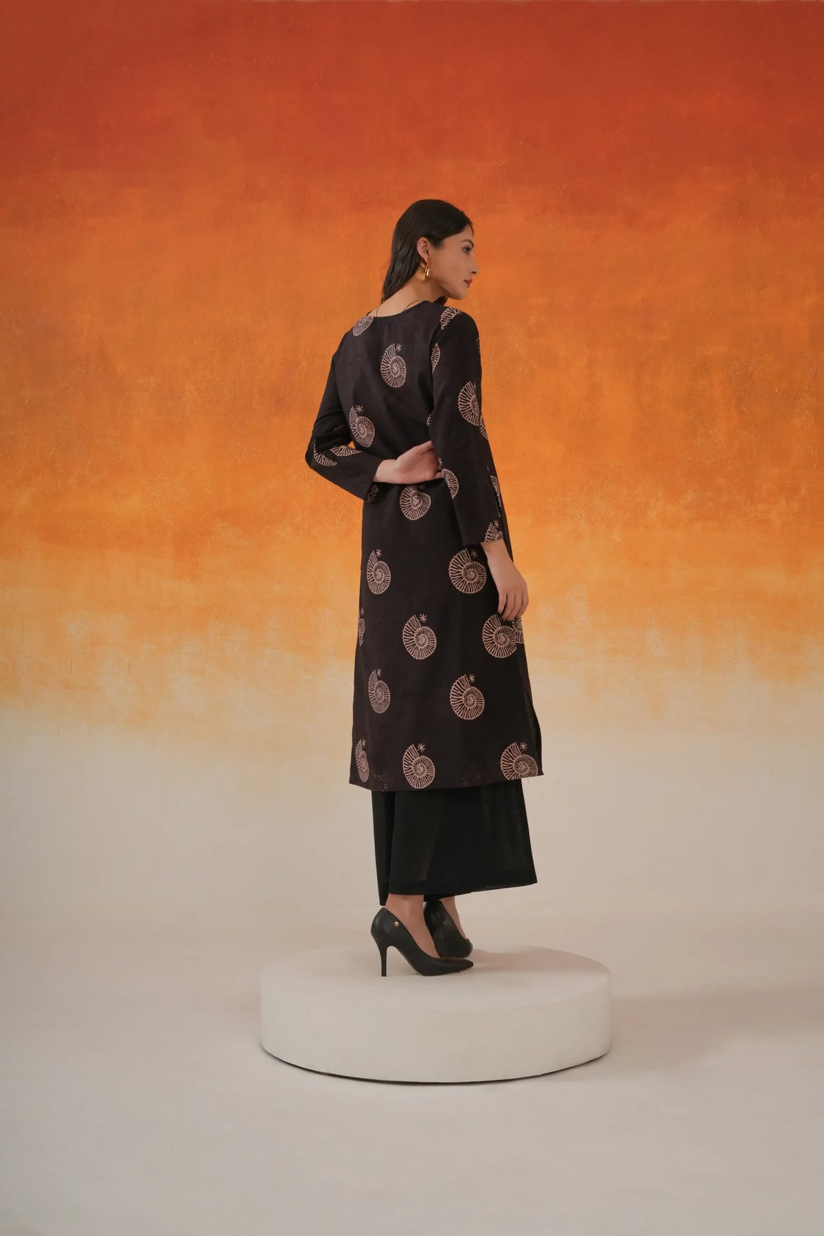 Conch straight Ajrakh cotton kurta set in black - World of Toji