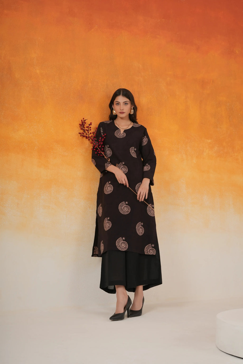 Conch straight Ajrakh cotton kurta set in black