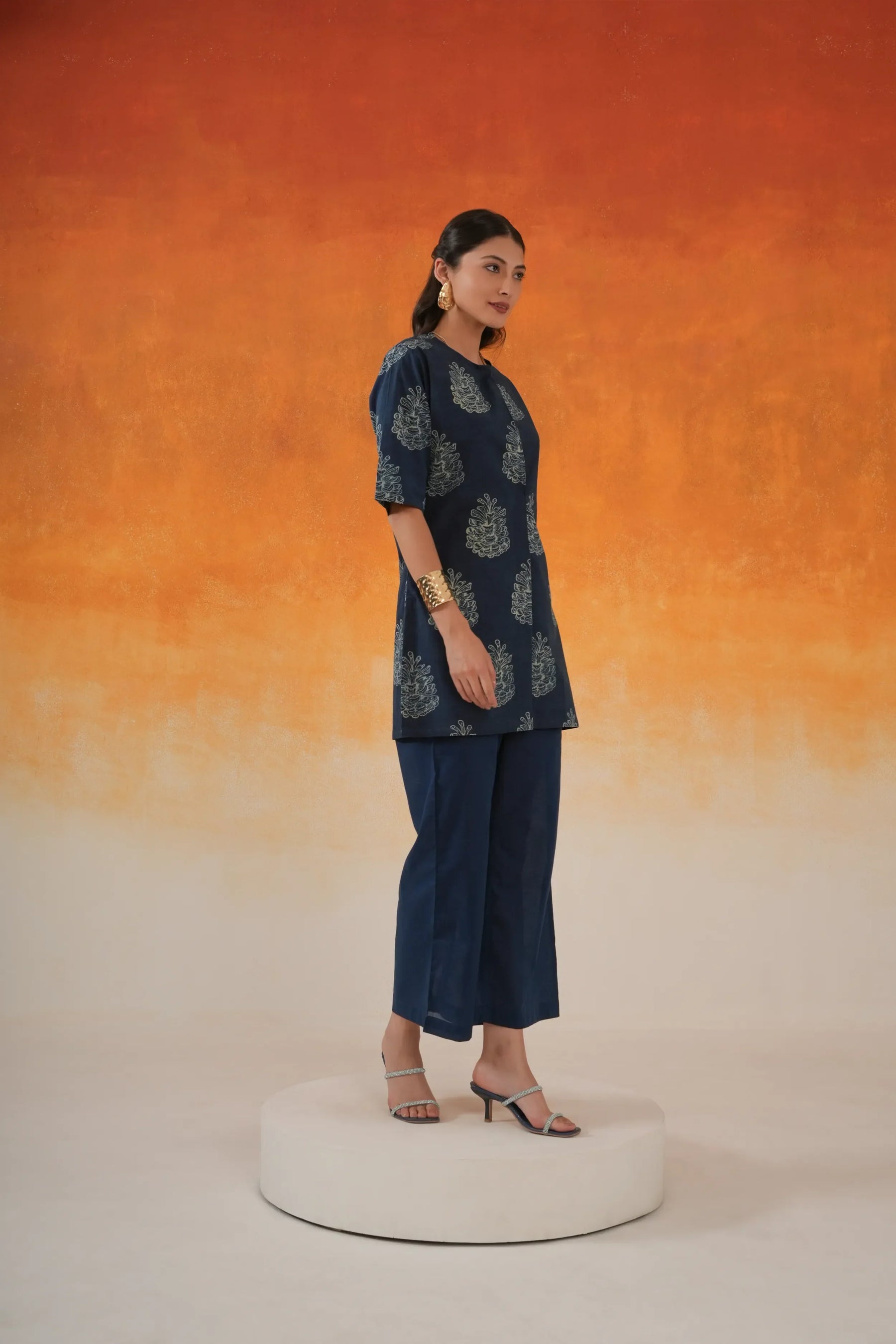 Pine Ajrakh cotton short kurta in indigo - World of Toji