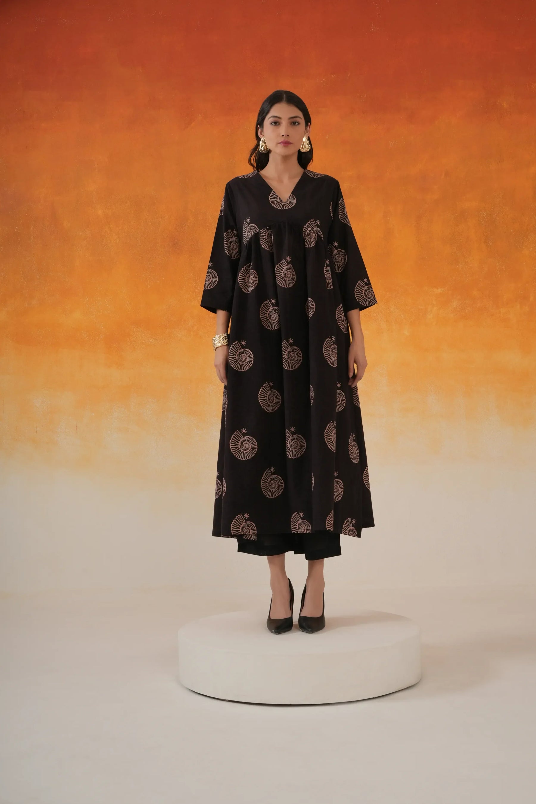 Conch Anarkali Ajrakh cotton kurta in black - World of Toji