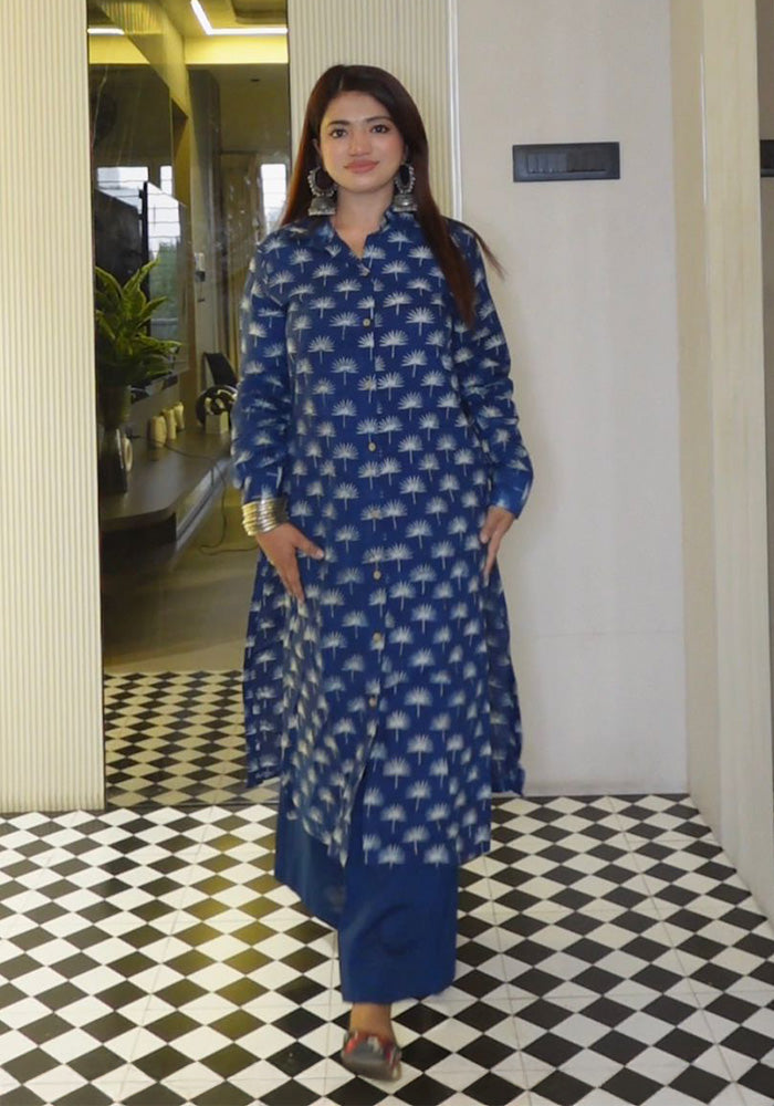 Maple shirt-style Ajrakh cotton kurta in indigo - World of Toji