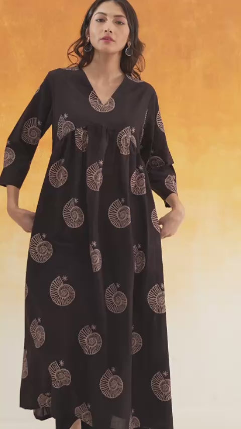 Conch Anarkali Ajrakh Block Print Cotton Kurta Black - World of Toji